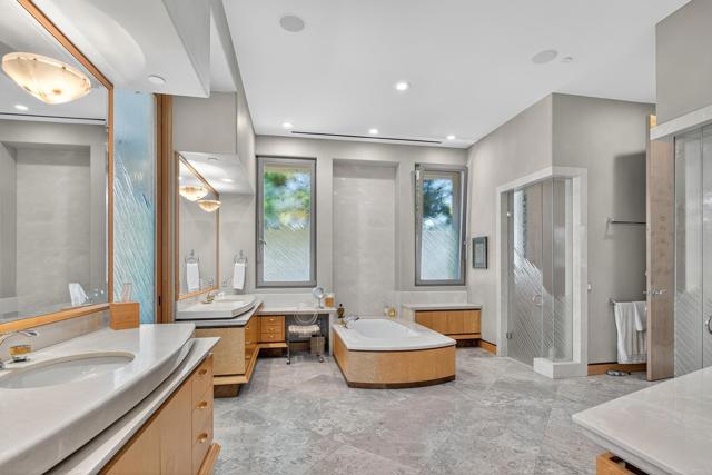 Detail Gallery Image 12 of 40 For 17534 Los Morros, Rancho Santa Fe,  CA 92067 - 4 Beds | 4/4 Baths