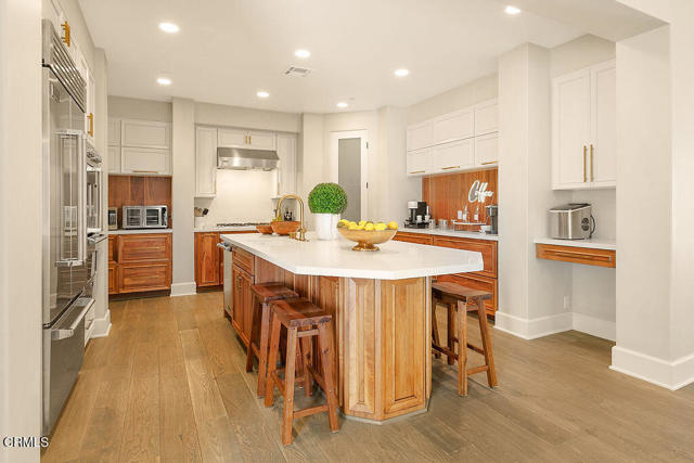 Detail Gallery Image 21 of 75 For 2417 E Hillcrest Dr, Thousand Oaks,  CA 91362 - 4 Beds | 3/1 Baths