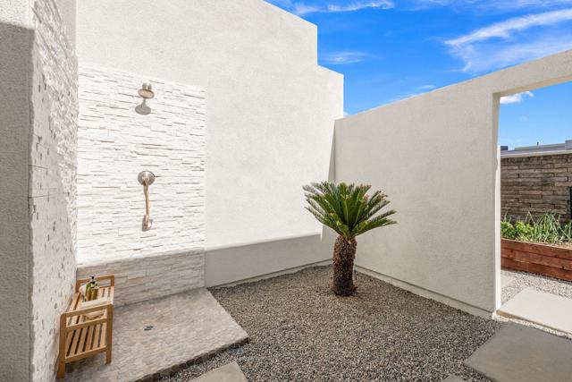 29 Topaz Court, Rancho Mirage, CA 92270