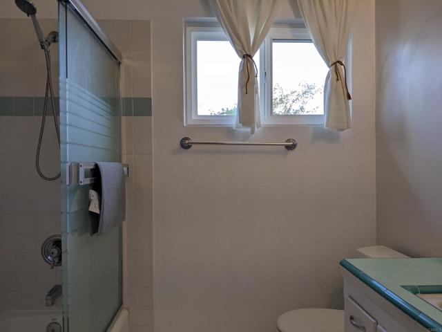Detail Gallery Image 10 of 19 For 4135 Hill St, –,  CA 92107 - 3 Beds | 2 Baths