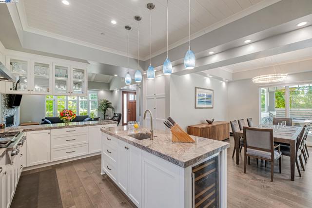 375 Hillview Dr, Fremont CA: https://media.crmls.org/mediaz/b4733cd4-3bdc-4100-b0af-d239b0ef0f39.jpg