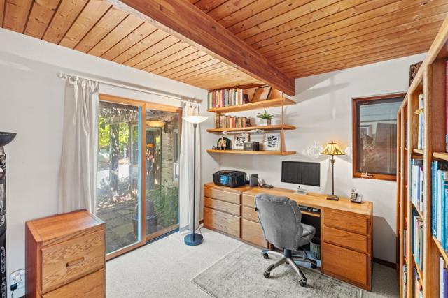 994 Laurel Grove Drive, Soquel CA: https://media.crmls.org/mediaz/b47440cb-49eb-4a6a-85da-ee67510e8b2a.jpg