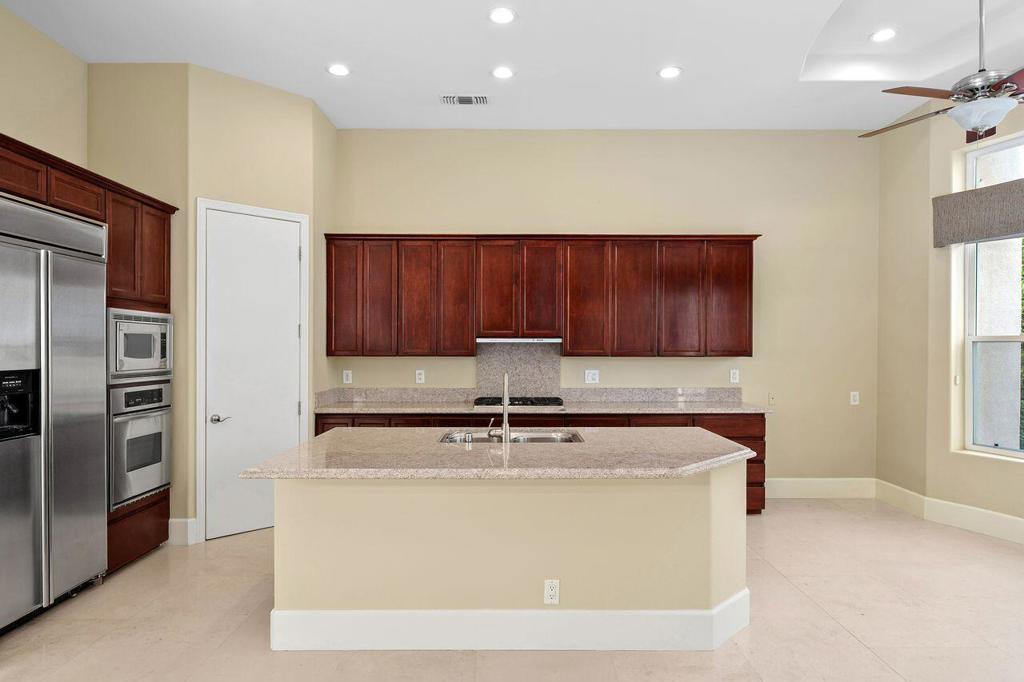 MLS #219138184DA image #20