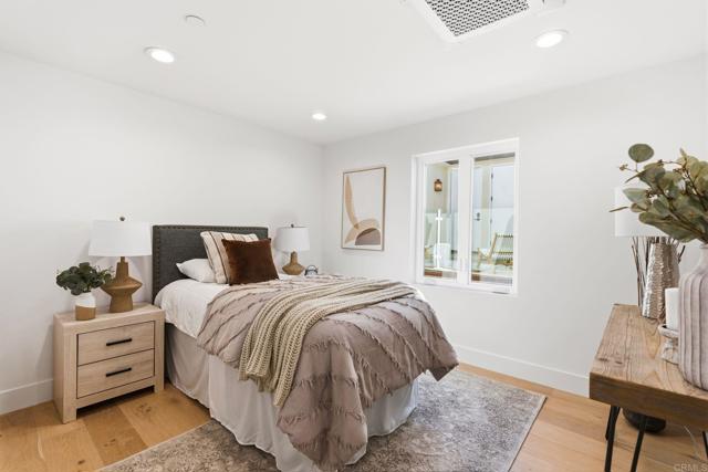 Image 26 of 59 For 212 Pacific Street