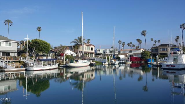 2711 2715 Dawson Avenue, Ventura CA: https://media.crmls.org/mediaz/b4750e9a-59a1-4f31-b0ab-886f628fd5e0.jpg