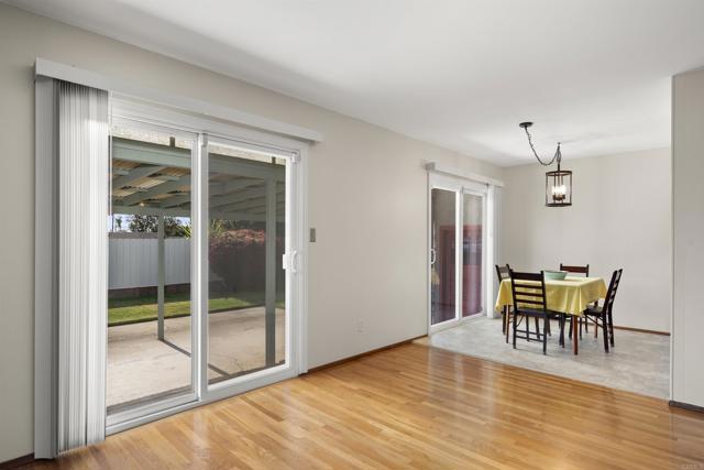 Detail Gallery Image 16 of 43 For 3812 Armstrong St, San Diego,  CA 92111 - 3 Beds | 2 Baths