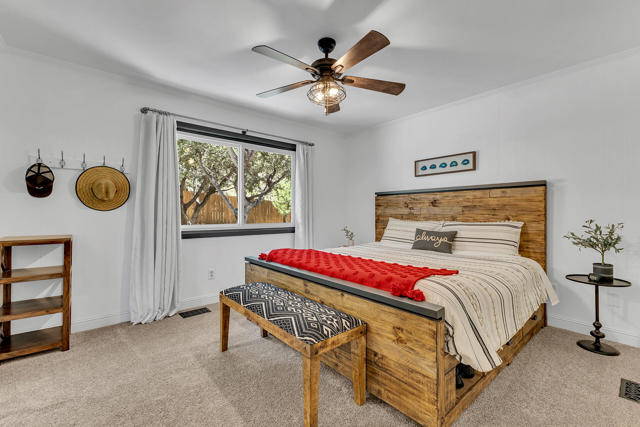 25440 Rim Rock Road, Idyllwild CA: https://media.crmls.org/mediaz/b475ea16-a225-481c-bd16-80fcc4175481.jpg
