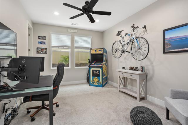 303 Ventasso Way, Fallbrook CA: https://media.crmls.org/mediaz/b475f2d1-2020-42b1-aae8-bc52b0ef6cee.jpg