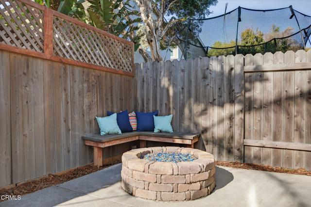 1111 Dover Lane, Ventura CA: https://media.crmls.org/mediaz/b4779f0d-a79a-41ad-9a44-d1aa3a587d40.jpg