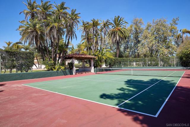 Image 37 of 47 For 6525 Lago Lindo