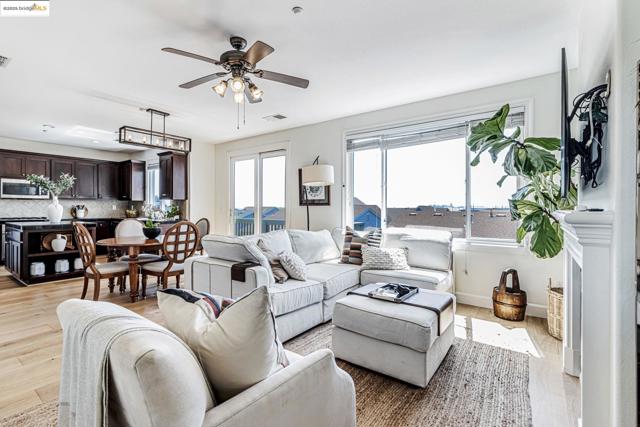 104 Seacliff Court, Richmond CA: https://media.crmls.org/mediaz/b478b21f-64fa-437b-b645-81f551870992.jpg