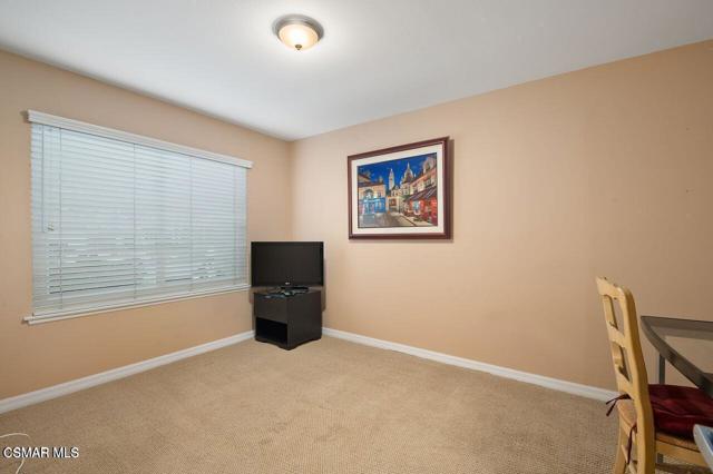3294 Sierra Drive, Westlake Village CA: https://media.crmls.org/mediaz/b47ab5a9-1877-44cd-9c86-c4c37c0d935f.jpg