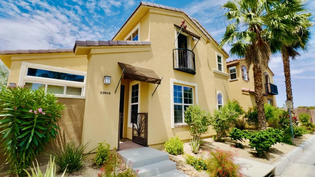 52065 Graythorn Way