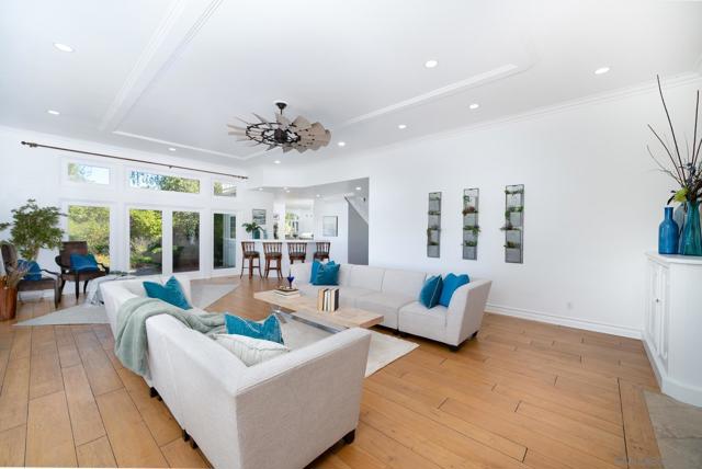 5 Rolling View Lane, Fallbrook CA: https://media.crmls.org/mediaz/b47bca2d-d2ef-4bf5-81bf-848c11eb5605.jpg