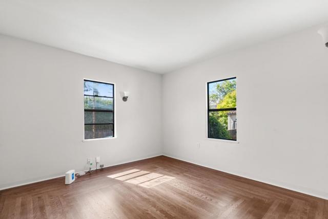 1003 Walnut Avenue, Santa Cruz CA: https://media.crmls.org/mediaz/b47d4262-f219-405a-8afb-805dff30f0ae.jpg