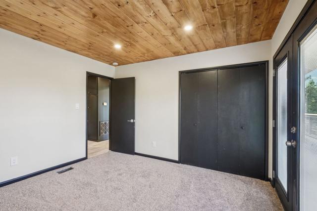 54091 Northridge, Idyllwild CA: https://media.crmls.org/mediaz/b47d7a79-a166-4a40-8152-240afe9af100.jpg