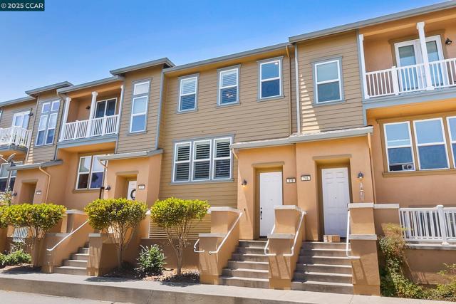 239 Marina Village Rd, Benicia CA: https://media.crmls.org/mediaz/b47da427-3eab-4a08-a267-3726670a1868.jpg