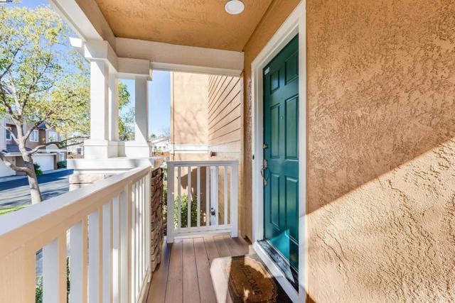 4579 Mangrove Dr, Dublin CA: https://media.crmls.org/mediaz/b47dabe1-9981-44ca-83d0-7bb4f4605b8a.jpg