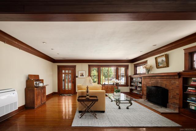3424 Pershing Ave, San Diego CA: https://media.crmls.org/mediaz/b47db395-86e1-436c-b446-369ac1779677.jpg