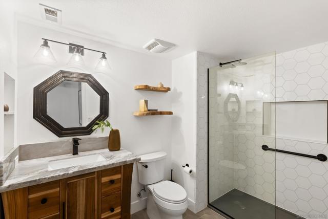 3687 4th Ave, San Diego CA: https://media.crmls.org/mediaz/b47f330f-5d52-4f56-8574-5cc909ffe123.jpg