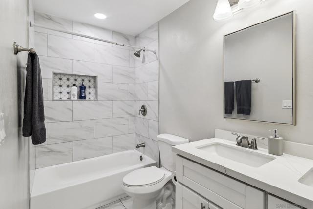 6242 Thorn St, San Diego CA: https://media.crmls.org/mediaz/b4803bf4-1c4b-46da-8200-09aaa91f9046.jpg