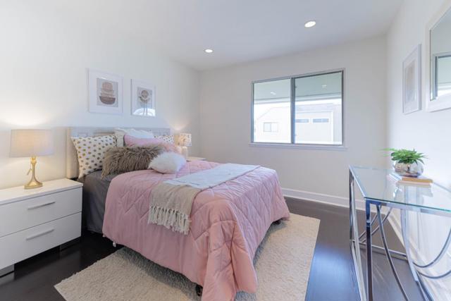 801 Ram Lane, Foster City CA: https://media.crmls.org/mediaz/b4803f40-b14e-49f3-bc81-4500ffe90ccc.jpg