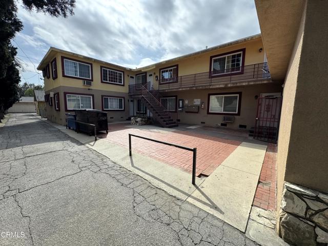 15624 Vanowen Street, Van Nuys CA: https://media.crmls.org/mediaz/b4804c8f-68d4-4dca-81f9-6159f65af9dc.jpg