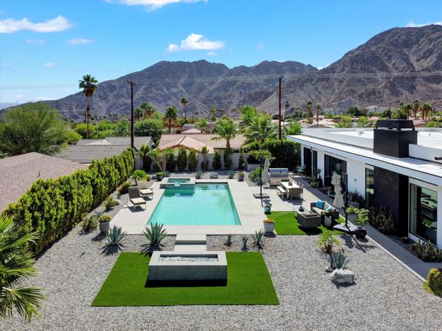 54050 Avenida Obregon, La Quinta CA: https://media.crmls.org/mediaz/b481f1e6-fb40-4895-a9f9-70a58ec4e676.jpg