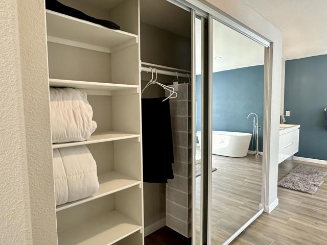 47875 Via Firenze, La Quinta CA: https://media.crmls.org/mediaz/b482242d-ab41-46e4-a87d-1d47a8ddaa03.jpg