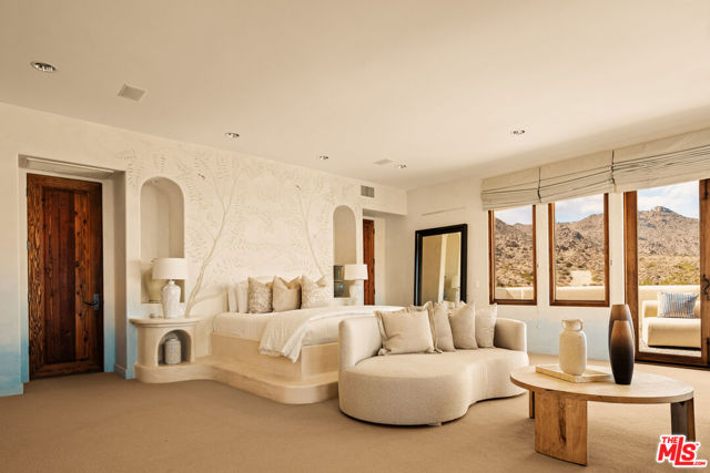 Image 10 of 39 For 57425 Palm Seco Circle