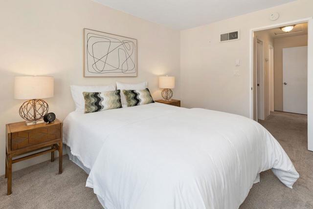 7545 Charmant, San Diego CA: https://media.crmls.org/mediaz/b4829e60-2b64-44e2-8429-abcb0ebc8b06.jpg