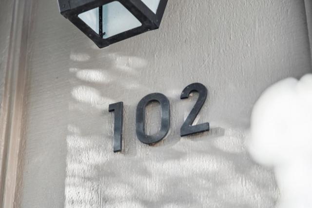 102 Calle Nivel, Los Gatos CA: https://media.crmls.org/mediaz/b482c2f0-407e-457d-82cd-39fab4e90d18.jpg