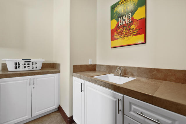 Image 40 of 50 For 80959 Rockberry Court