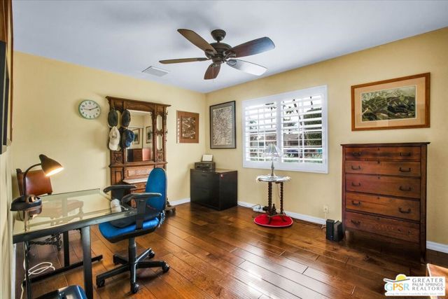 2250 Tamarisk Road, Palm Springs CA: https://media.crmls.org/mediaz/b483e2db-c4c8-4c3b-b832-50ea16a2b6f7.jpg