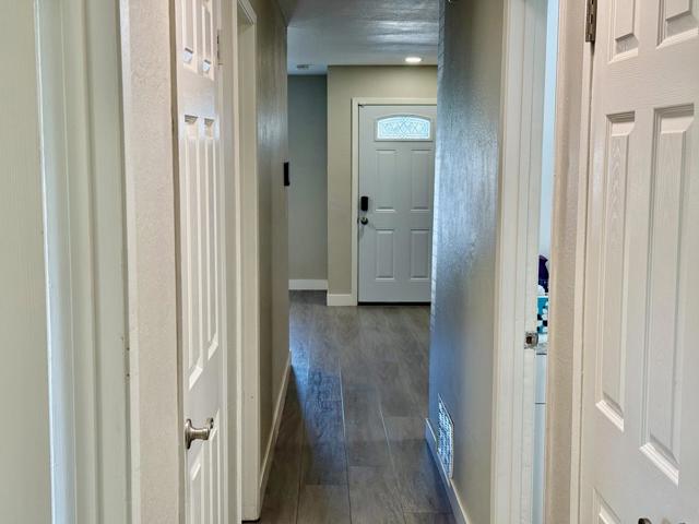 464 Fellom Court, Gilroy CA: https://media.crmls.org/mediaz/b483f14b-97a3-42da-bb29-eec55a4a5485.jpg