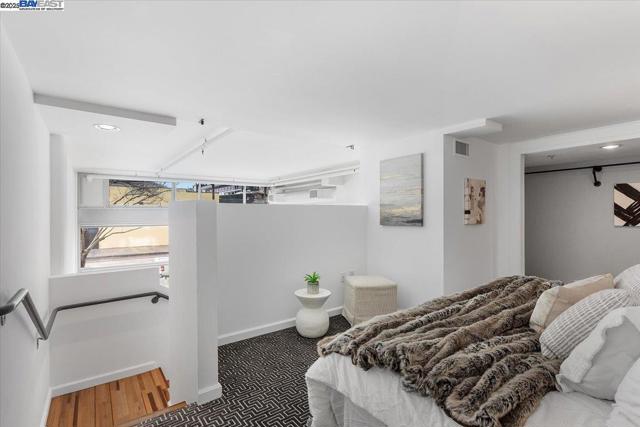 226 2nd St, Oakland CA: https://media.crmls.org/mediaz/b4840791-bcd8-40a9-9ac3-ac08b253a6c4.jpg