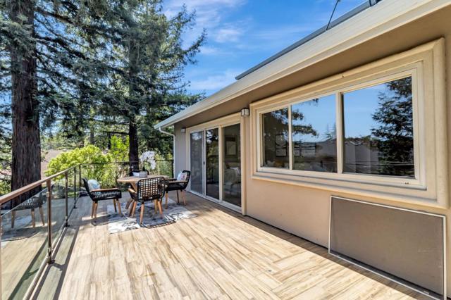 3119 Oak Knoll Drive, Redwood City CA: https://media.crmls.org/mediaz/b4855801-caa4-49e1-9c6b-0904be5cf842.jpg