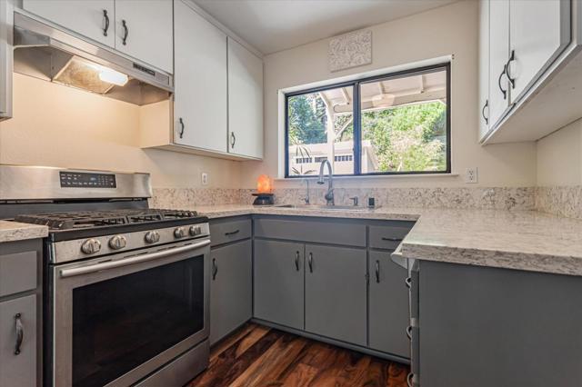 Image 13 of 42 For 4399 Glenwood Drive