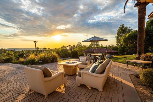 Detail Gallery Image 32 of 58 For 6868 Spyglass Lane, Rancho Santa Fe,  CA 92067 - 7 Beds | 7/2 Baths