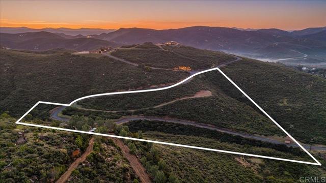 Detail Gallery Image 25 of 30 For 20545 Aguilera Ln, Escondido,  CA 92029 - – Beds | – Baths