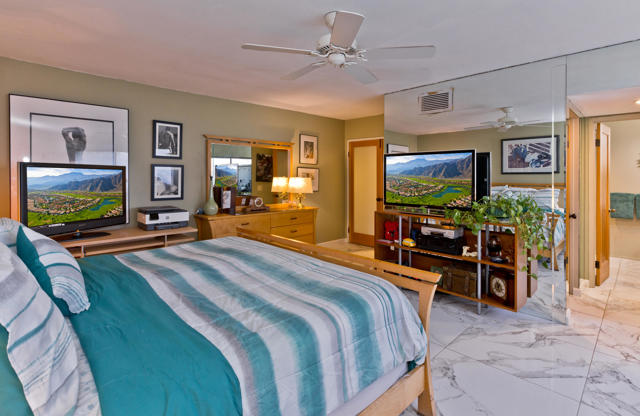 1291 Tiffany N Circle, Palm Springs CA: https://media.crmls.org/mediaz/b4867a80-2352-4c02-abf0-a52a2671a46e.jpg