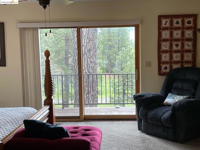 Image 6 of 48 For 16160 Willow Glen Rd