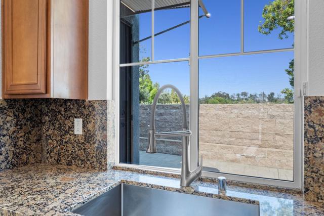 Detail Gallery Image 20 of 55 For 106 Chesapeake Ct, San Marcos,  CA 92069 - 4 Beds | 3 Baths