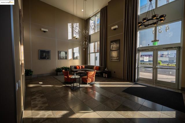 438 W Grand Ave, Oakland CA: https://media.crmls.org/mediaz/b4889833-f408-49a9-b117-b3271ea2a018.jpg