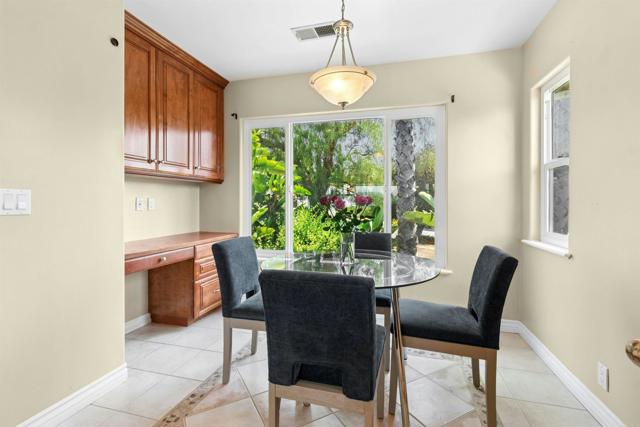 17058 Cloudcroft Drive, Poway CA: https://media.crmls.org/mediaz/b489daa7-7c74-4035-9dca-e4bd18eac26a.jpg