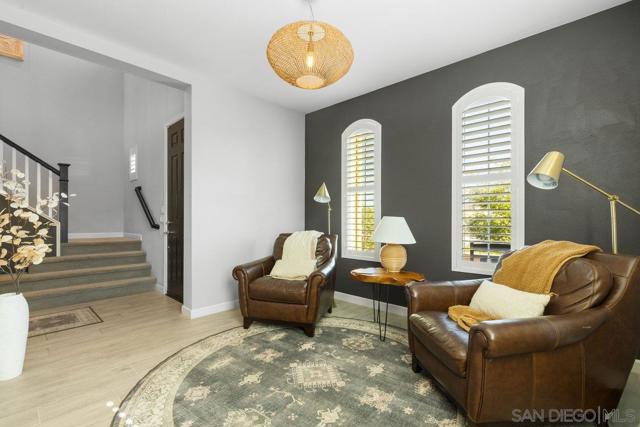 1217 Stockton Pl, Escondido CA: https://media.crmls.org/mediaz/b489e990-185f-4064-b905-8072b4a2bb22.jpg