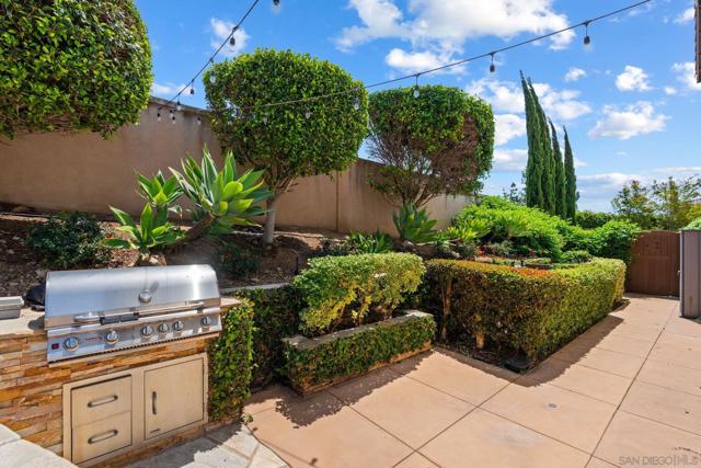 1008 Brightwood Drive., San Marcos CA: https://media.crmls.org/mediaz/b48a1cc4-25ae-4aa1-b1d5-145939fbb3b8.jpg