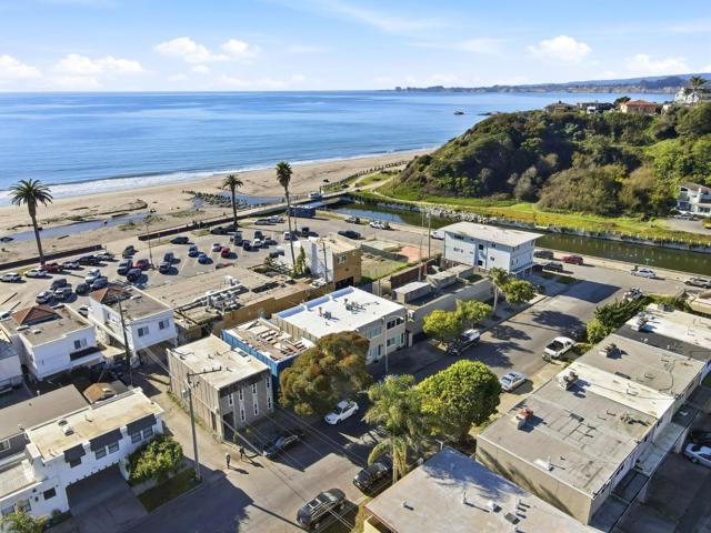 117 Marina Avenue, Aptos CA: https://media.crmls.org/mediaz/b48a8cd9-9a42-42e1-aff1-5acfb6f3f10d.jpg