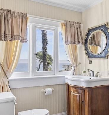 620 El Salto Drive, Capitola CA: https://media.crmls.org/mediaz/b48aa081-5e43-40d9-a4ca-9fcb72b4e238.jpg