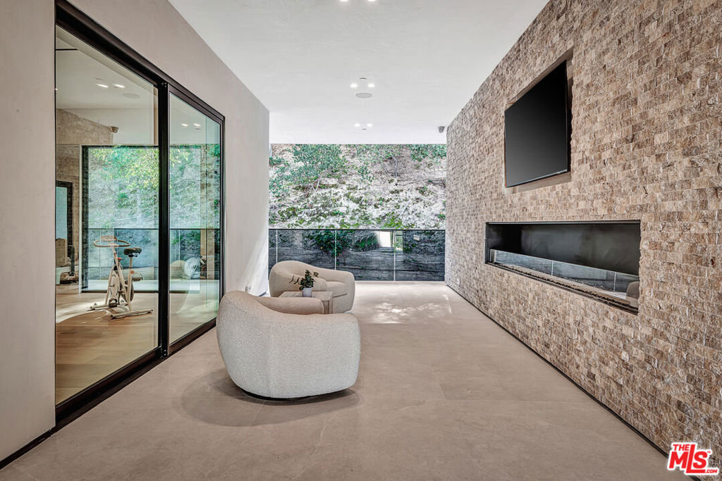 MLS #26871907 image #47